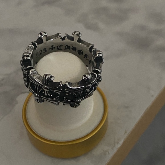 Sterling silver 925 chrome hearts all around cross ring size 7 - Picture 2 of 4